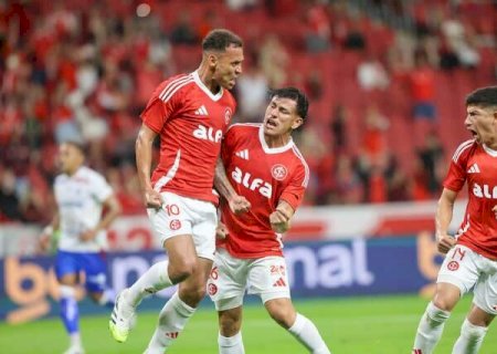 Vitinho marca e garante vit&oacute;ria do Internacional sobre o Fortaleza