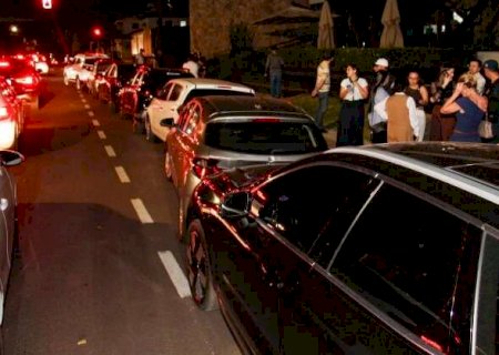 Mal-estar de motorista causa engavetamento de oito carros no Jardim dos Estados