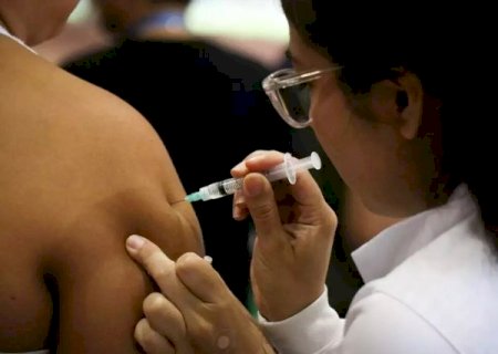Plant&atilde;o de vacina&ccedil;&atilde;o contra covid e gripe vai a shopping neste s&aacute;bado