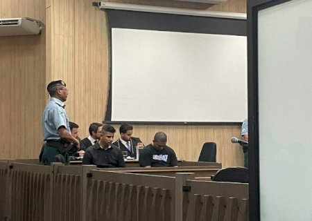 Justi&ccedil;a absolve r&eacute;u e condena outro a 4 anos por morte de vizinho