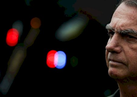 Defesa pede revogação de medidas cautelares contra Jair Bolsonaro