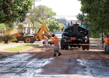 Tapa-buraco avança nos bairros Flórida I, Santa Brígida e Ouro Verde