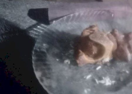 Advogado morre engasgado com pedaço de carne na casa de conhecidos