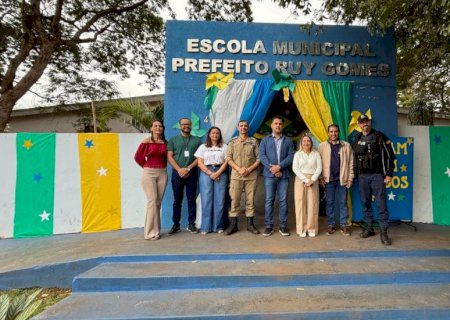 Compromisso que Transforma: Deputada Lia Nogueira Resgata Desfile Cívico em Vila São Pedro