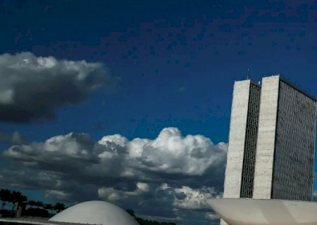 CCJ do Senado aprova relatório que regulamenta reforma tributária