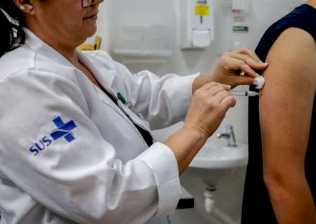 Governo prorroga at&eacute; dezembro vacina&ccedil;&atilde;o contra HPV para jovens de 15 a 19 anos