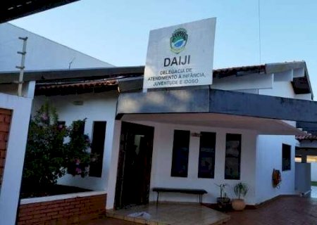 Adolescente de 11 anos &eacute; agredido por colegas em escola e vai parar no hospital