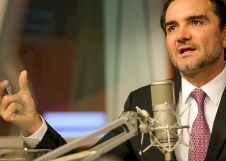 Celso Sabino confirma a Lula que deixará Ministério do Turismo
