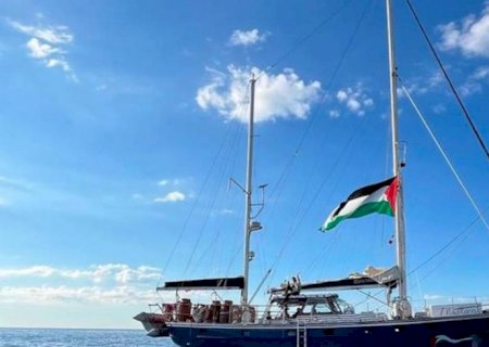 Flotilha humanitária deixa a Tunísia rumo a Gaza