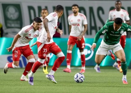 Vitor Roque marca 3 vezes e comanda vit&oacute;ria do Palmeiras sobre o Inter