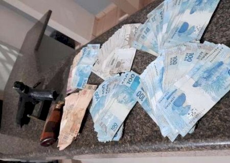 Turistas t&ecirc;m R$ 50 mil roubados por homens encapuzados durante festa em rancho