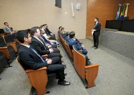 Ap&oacute;s todos candidatos serem reprovados, concurso para promotor aprova 9