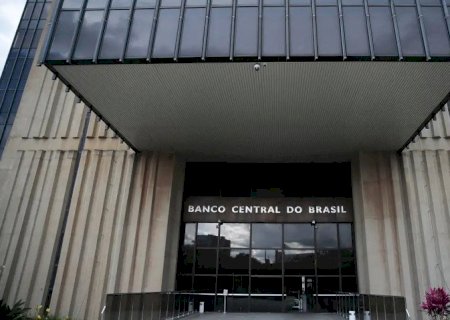 Mercado financeiro reduz para 4,72% previsão de inflação em 2025