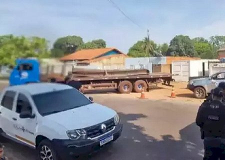 Motorista atropela e mata sobrinha de 1 ano ao manobrar caminhão