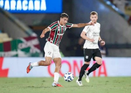 Com gol de falta de Ren&ecirc;, Fluminense supera Cear&aacute; no Maracan&atilde;
