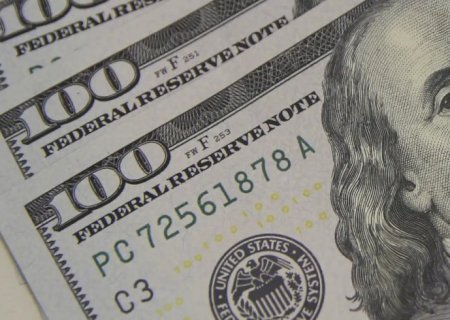 Dólar cai para R$ 5,46 com alívio nas tensões entre EUA e China