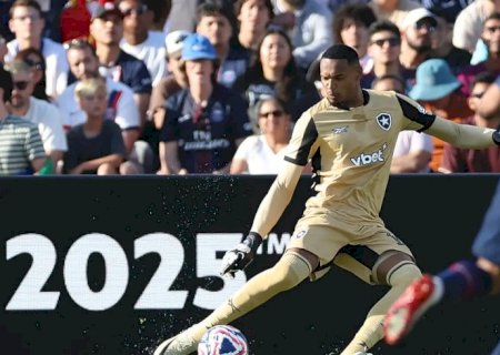 Ederson se machuca e John, ex-Botafogo, é convocado para amistosos