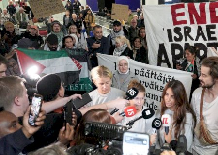 Integrantes de nova flotilha que ia para Gaza são detidos por Israel