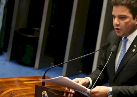 Mendes suspende julgamento de governador do Acre no STJ por 15 dias
