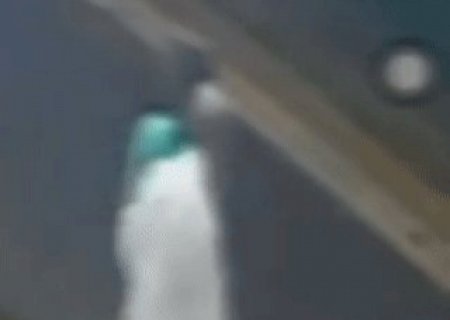 Pedreiro tenta matar companheira a facadas no meio de conveni&ecirc;ncia