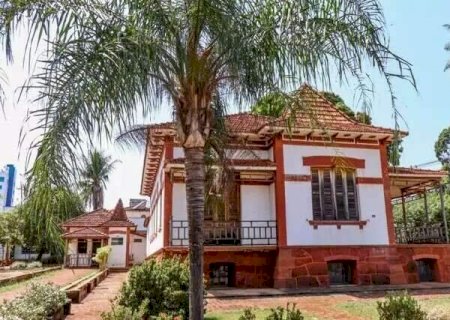 MP abre procedimento e cobra restauro de im&oacute;vel hist&oacute;rico usado pela prefeitura