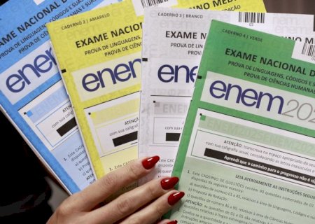 Anulação de 3 questões do Enem ocorre por “precaução', diz ministro