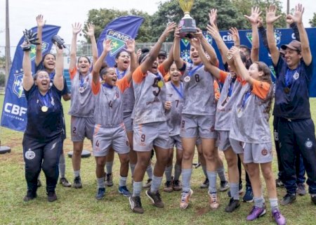 Atl&eacute;tico Santista vence nos p&ecirc;naltis e leva o Festival Feminino Sub-15