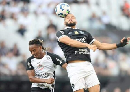 Corinthians e Botafogo empatam em jogo de quatro gols pelo Brasileir&atilde;o