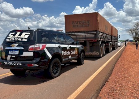 SIG recupera em Dourados carreta roubada no estado de São Paulo, veículo estava sendo levado para a fronteira com o Paraguay