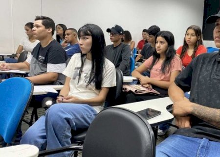 Confira workshops gratuitos de orat&oacute;ria e aperfei&ccedil;oamento de c&iacute;lios