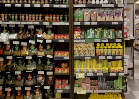Preços mundiais dos alimentos caem pelo 3º mês em novembro, diz FAO