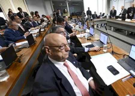 PL da Dosimetria: CCJ reduz para quatro horas prazo de pedido de vista