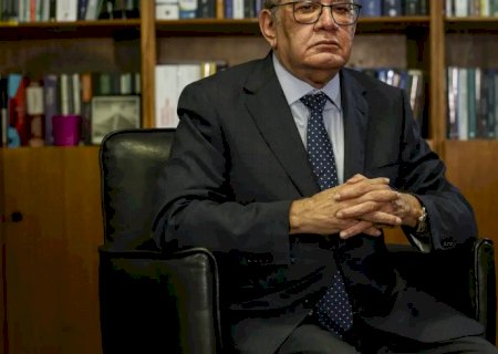 Mendes diz não ser contra código de conduta, mas defende debate no STF