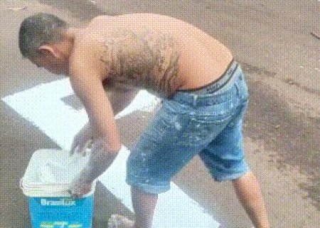 Morador pinta sinaliza&ccedil;&atilde;o de 'pare' em cruzamento perigoso no Aero Rancho