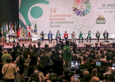 Lula propõe reunião dos Poderes para tratar de feminicídio