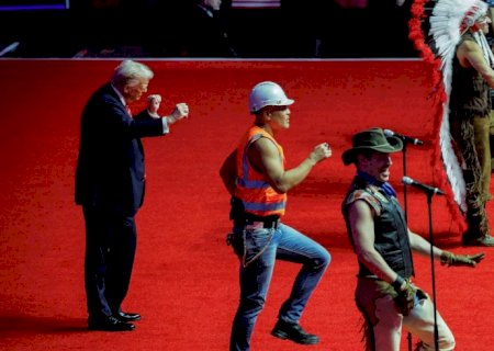 Fifa escolhe Village People para sorteio da Copa do Mundo