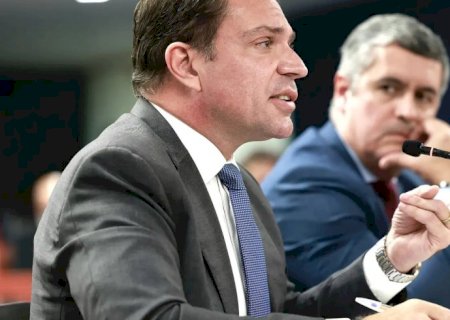 Moraes envia ao MJ formalização da extradição de Ramagem 