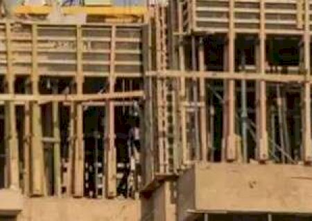 No boom de obras das construtoras tamb&eacute;m sobra d&iacute;vida