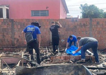 Ap&oacute;s inc&ecirc;ndio, pol&iacute;cia apreende adolescente por roubo seguido de morte