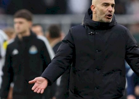 Chelsea demite Enzo Maresca, técnico campeão do Mundial de Clubes 2025