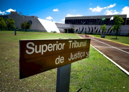 Mulher leva golpe do falso contato do STJ e perde R$ 120 mil