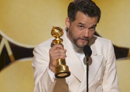 Wagner Moura faz hist&oacute;ria e vence Globo de Ouro de Melhor Ator