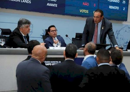 Papy diz buscar consenso entre vereadores por sa&iacute;da legal para o impasse do IPTU