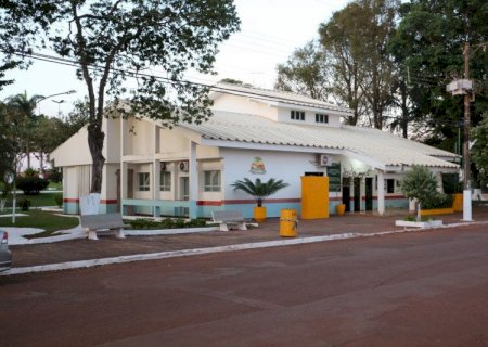 TCE-MS pune ex-prefeito de Itaporã por excesso de comissionados e impõe ajustes à atual gestão