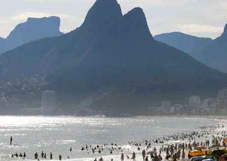 Turismo brasileiro tem faturamento recorde de R$ 185 bi em 2025