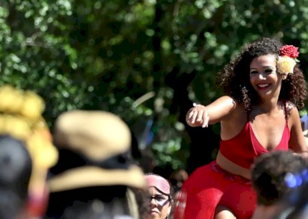 PM de SP terá esquema de atendimento especial a mulheres no Carnaval