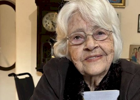 Após queda e fraturas, escritora Adélia Prado tem melhora de saúde