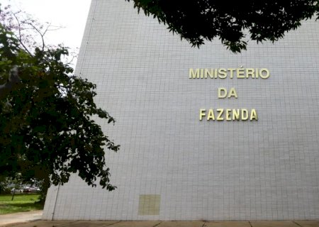 Saída de Haddad do governo depende de reunião entre Lula e Trump
