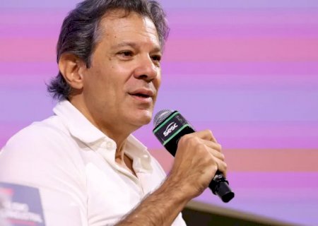 Banco Master é uma pancada no sistema bancário brasileiro, diz Haddad