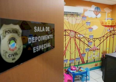 Mulher aciona a pol&iacute;cia ap&oacute;s filhos acusarem padrasto de estupro